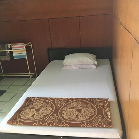 Oyo Life 1708 Hotel Budi Famili 1 Syariah Ciamis Εξωτερικό φωτογραφία