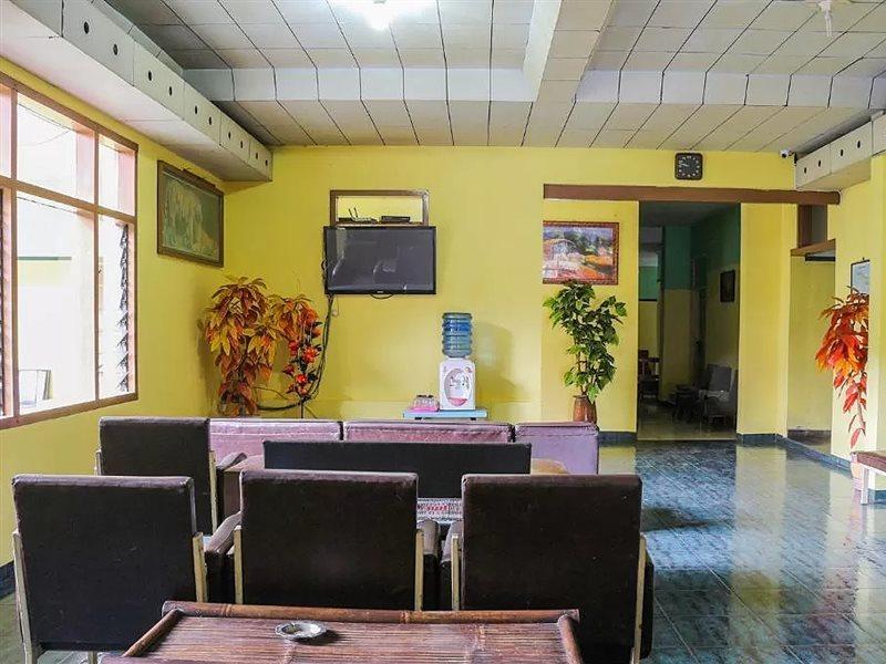Oyo Life 1708 Hotel Budi Famili 1 Syariah Ciamis Εξωτερικό φωτογραφία