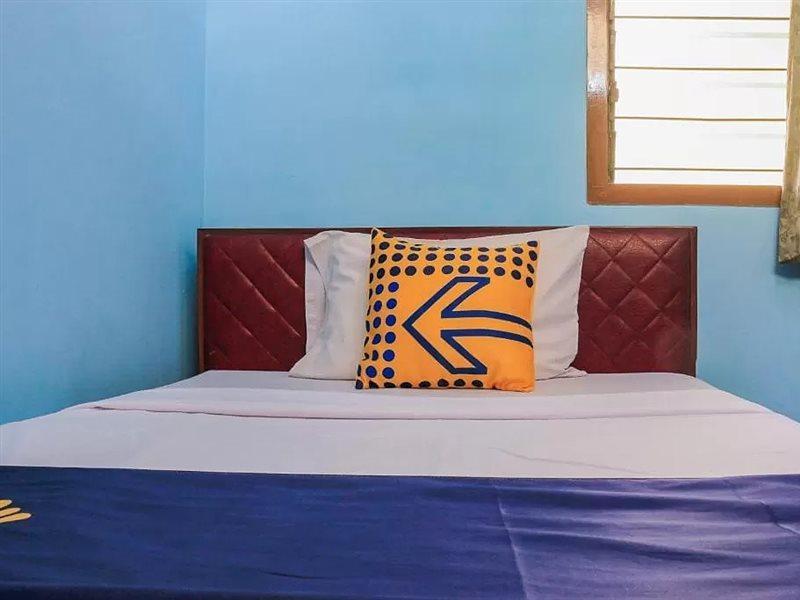 Oyo Life 1708 Hotel Budi Famili 1 Syariah Ciamis Εξωτερικό φωτογραφία