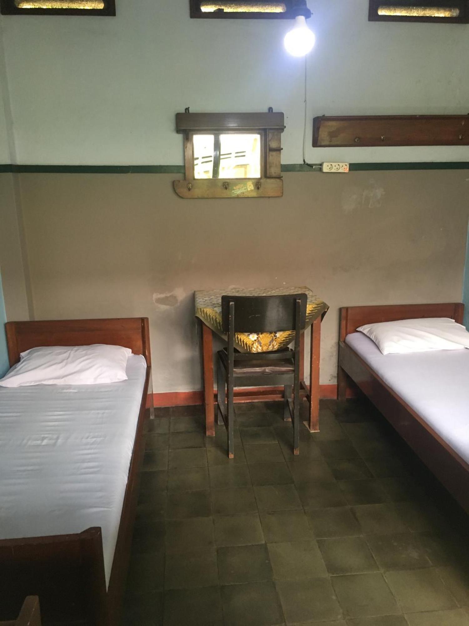 Oyo Life 1708 Hotel Budi Famili 1 Syariah Ciamis Εξωτερικό φωτογραφία